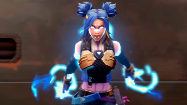 Neon powers up with lightning when she enters her ultimate.