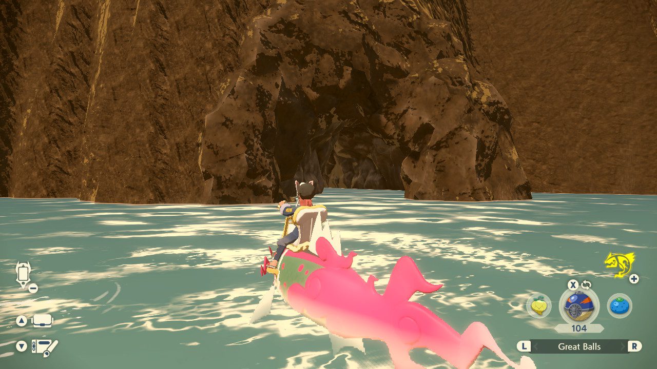 The entrance to the tunnel under Veilstone Cape, where players can find piplup.