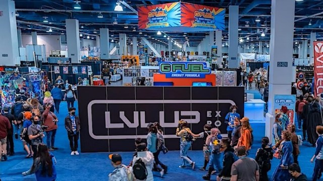 Crowds of people at LVL UP EXPO. LVL UP EXPO 2023 will feature Smash brackets.